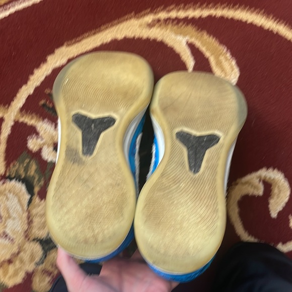 Nike Kobe AD Mid “Demar Derozan” - Picture 4 of 6